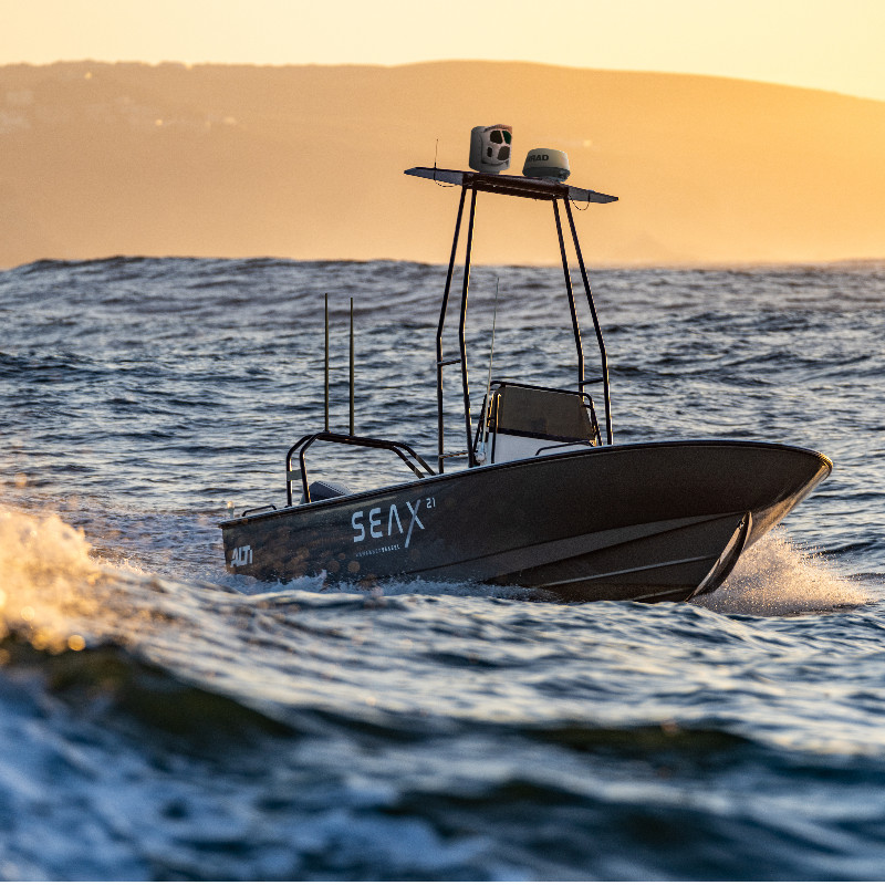 Twin waterjet 60knts patrol boat or RHIBs can be fitted with Dynautics MK4 veseel control system